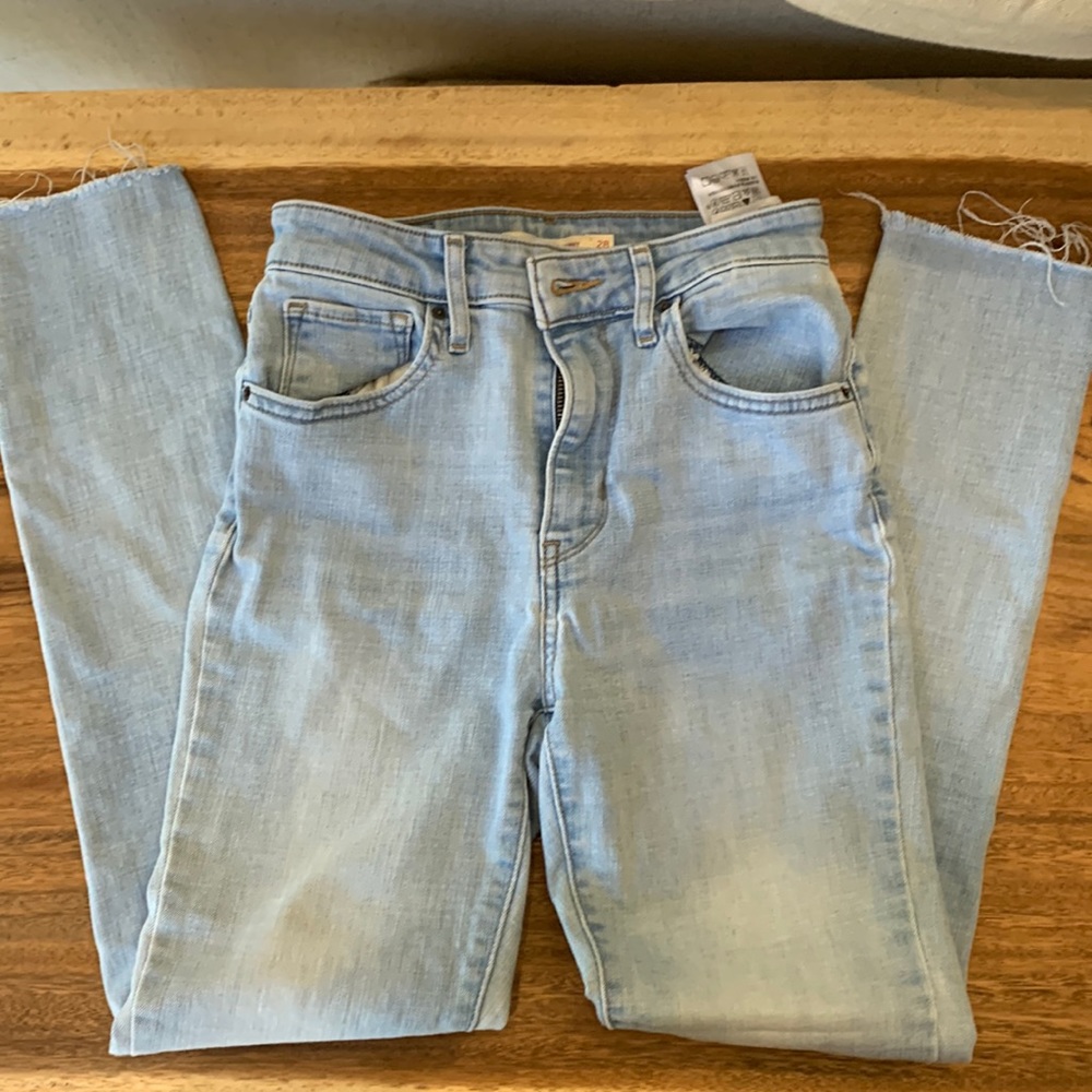 Levi’s High Rise Jeans.